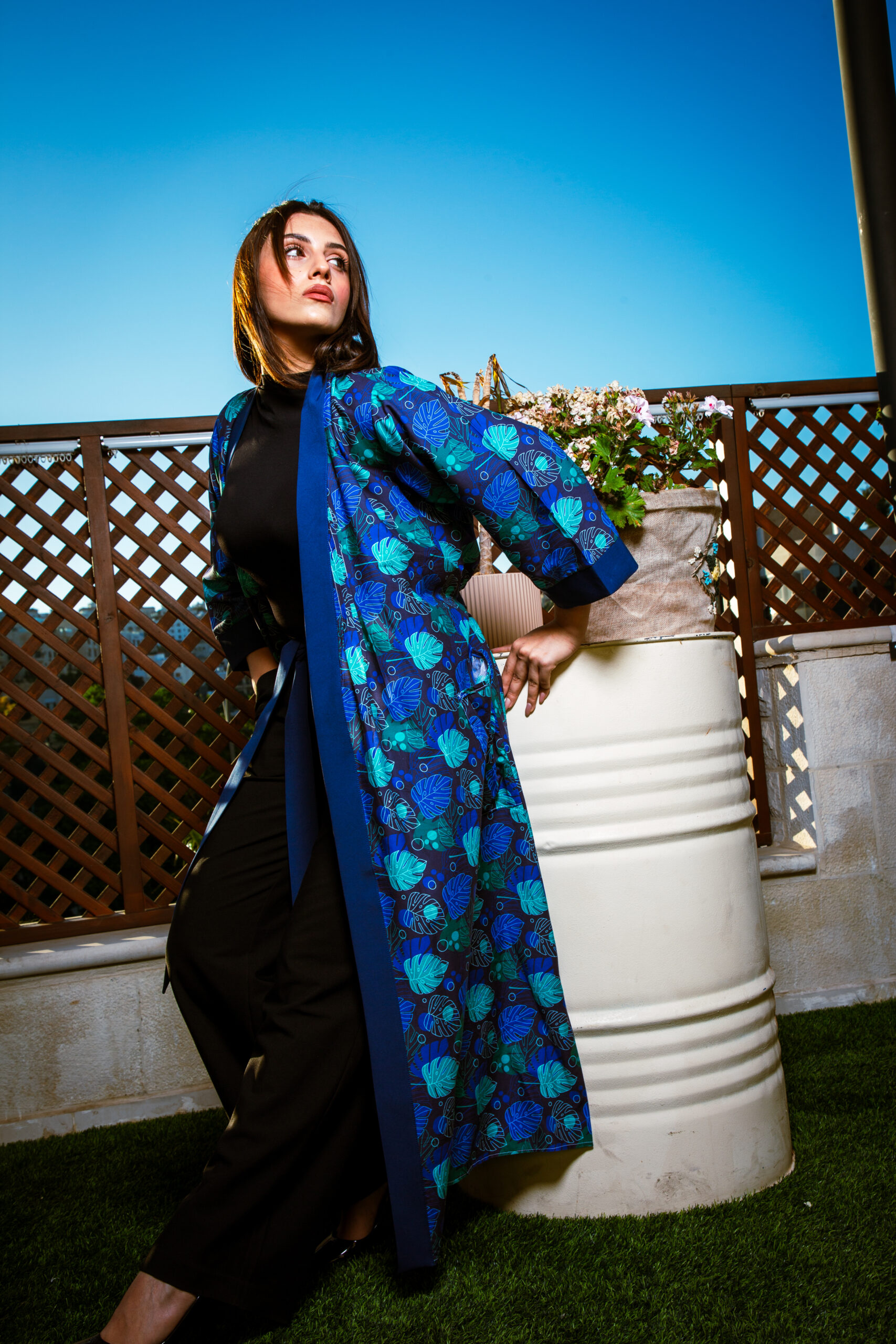 Printed Cotton Open Abaya with 3-Way Belt - Image 14