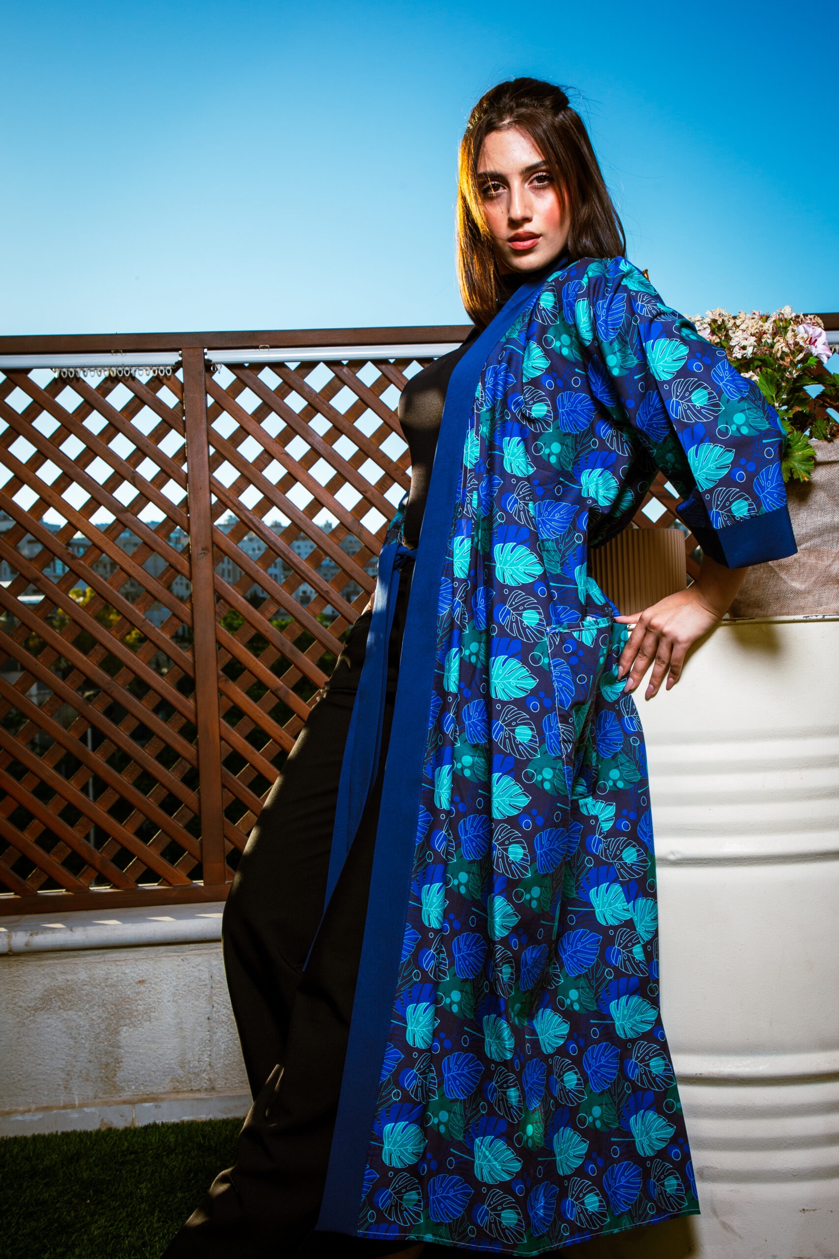 Printed Cotton Open Abaya with 3-Way Belt - Image 15