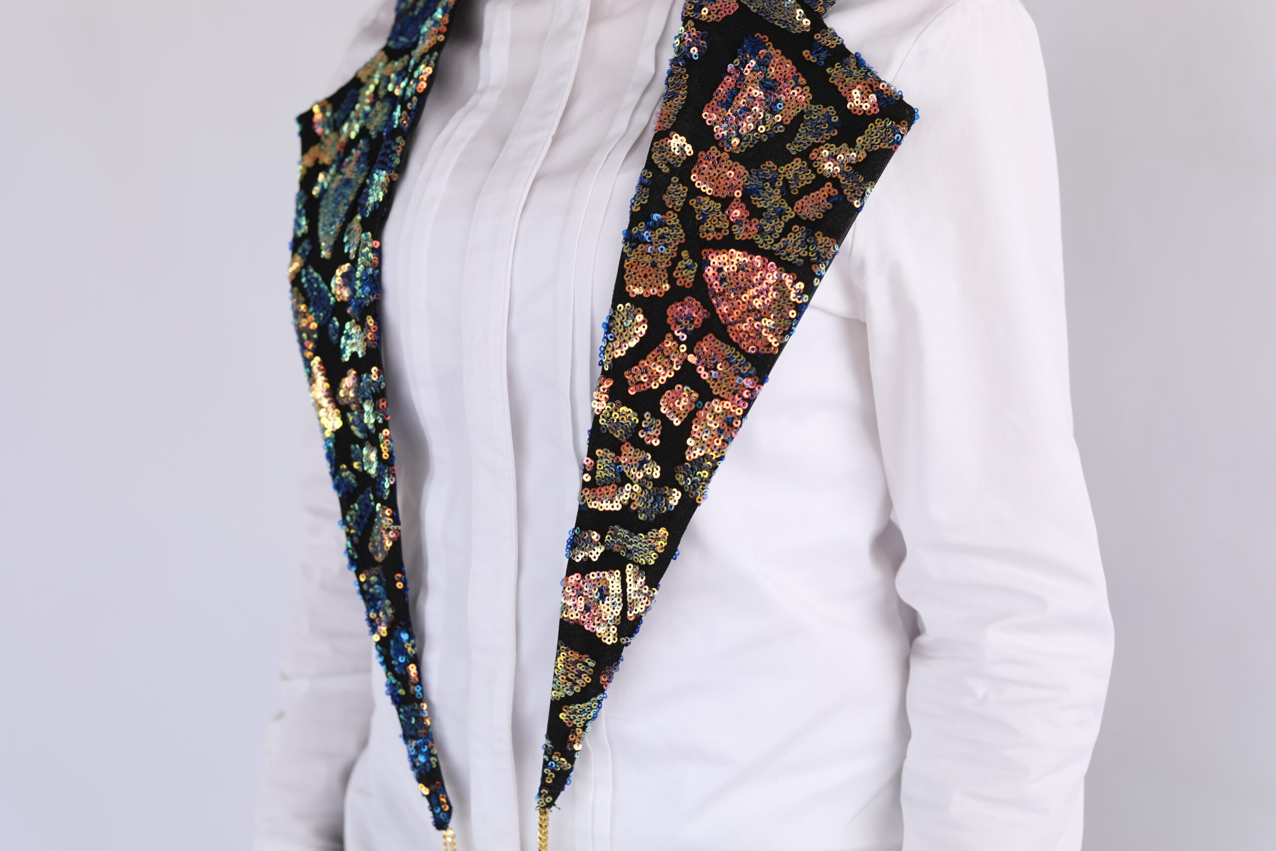 Squeezy Multi-Use Sequin Jacket Collar - Image 4